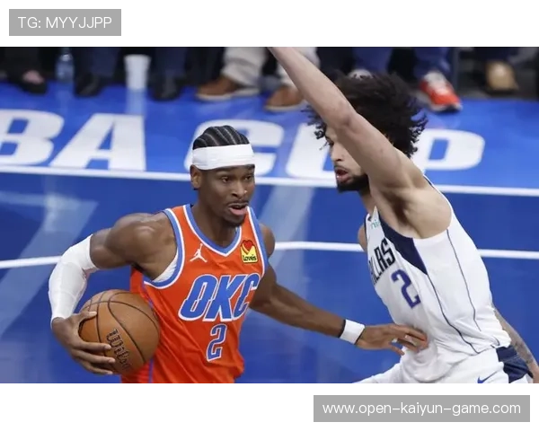 亚历山大胯下急停跳投美如画